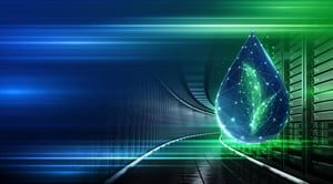 Digital droppe med grön energisymbol över serverrack.